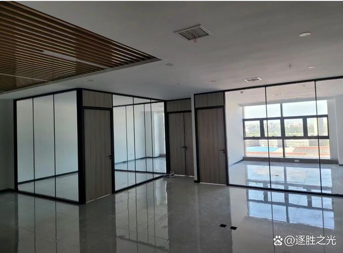 佛山玻璃隔斷產(chǎn)品源頭工廠 集研發(fā)設(shè)計(jì),生產(chǎn),服務(wù)于一體